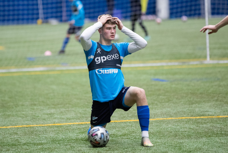 Тренировка команд ЮФЛ-1 и ЮФЛ-2 в «Газпром»-Академии