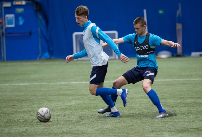 Тренировка команд ЮФЛ-1 и ЮФЛ-2 в «Газпром»-Академии