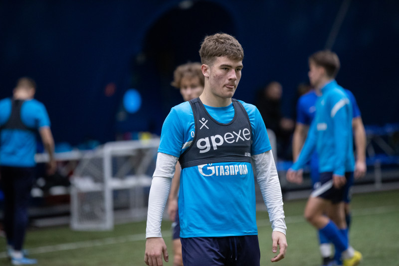 Тренировка команд ЮФЛ-1 и ЮФЛ-2 в «Газпром»-Академии