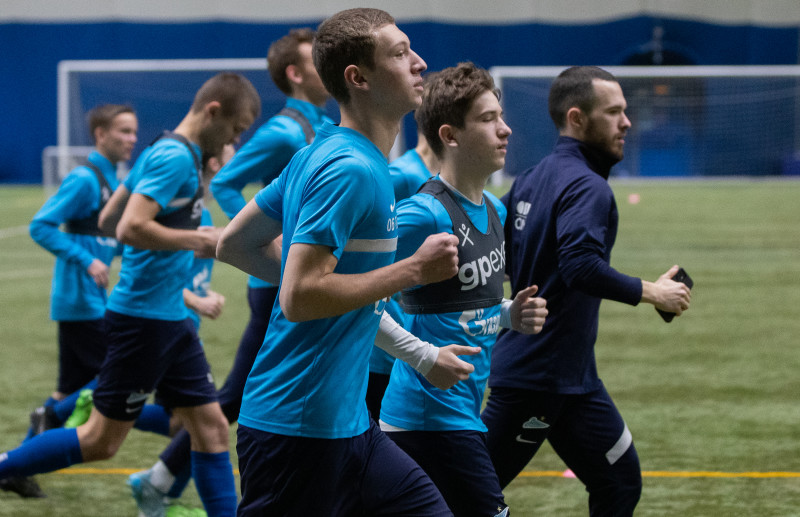 Тренировка команд ЮФЛ-1 и ЮФЛ-2 в «Газпром»-Академии