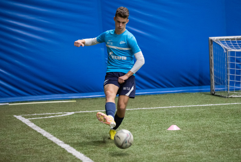 Тренировка команд ЮФЛ-1 и ЮФЛ-2 в «Газпром»-Академии