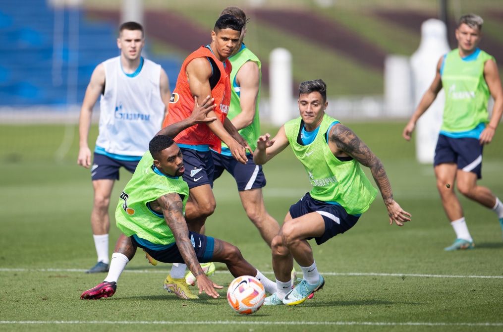 «Газпром»-тренировочные сборы в Катаре: 18 января, утренняя тренировка