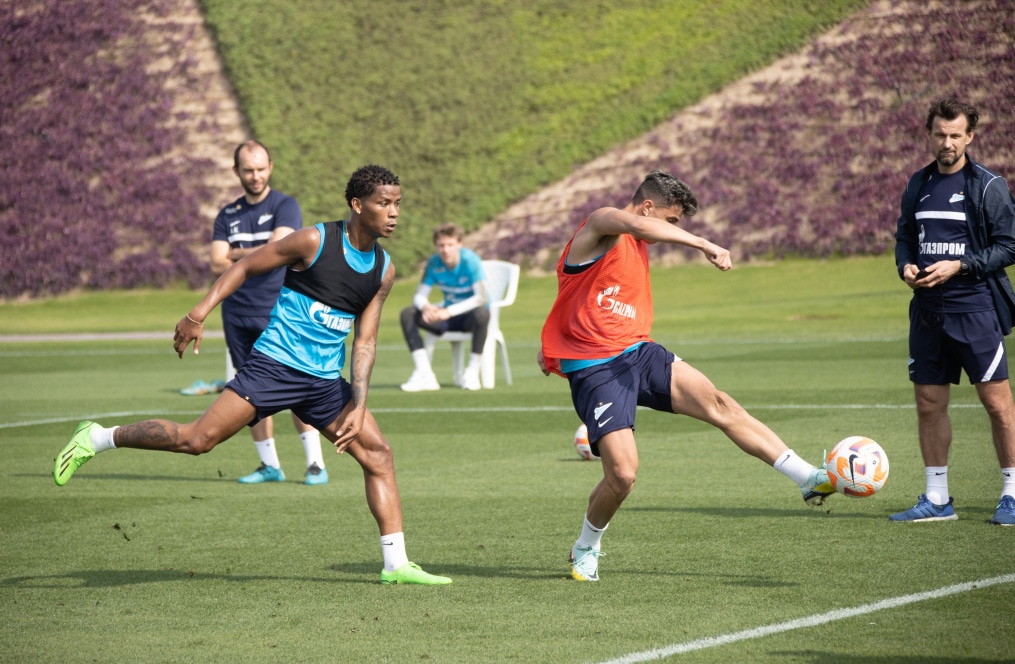 «Газпром»-тренировочные сборы в Катаре: 19 января, утренняя тренировка