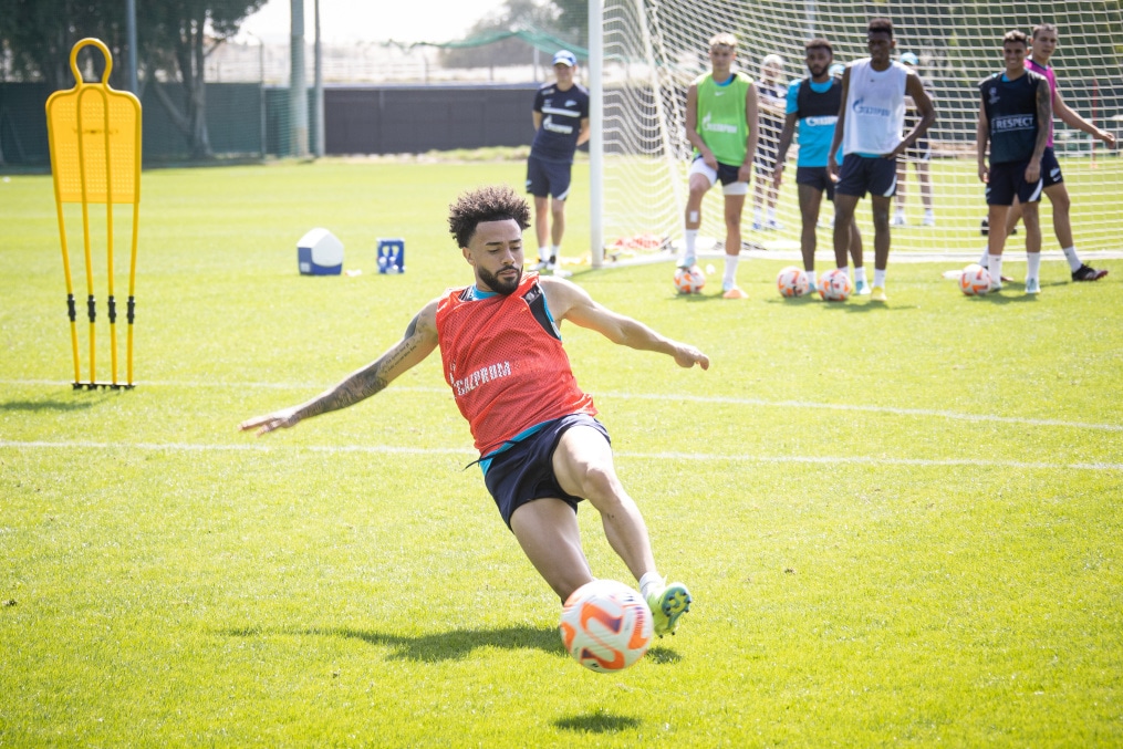 «Газпром» — тренировочные сборы в Дубае, 4 февраля: утренняя тренировка