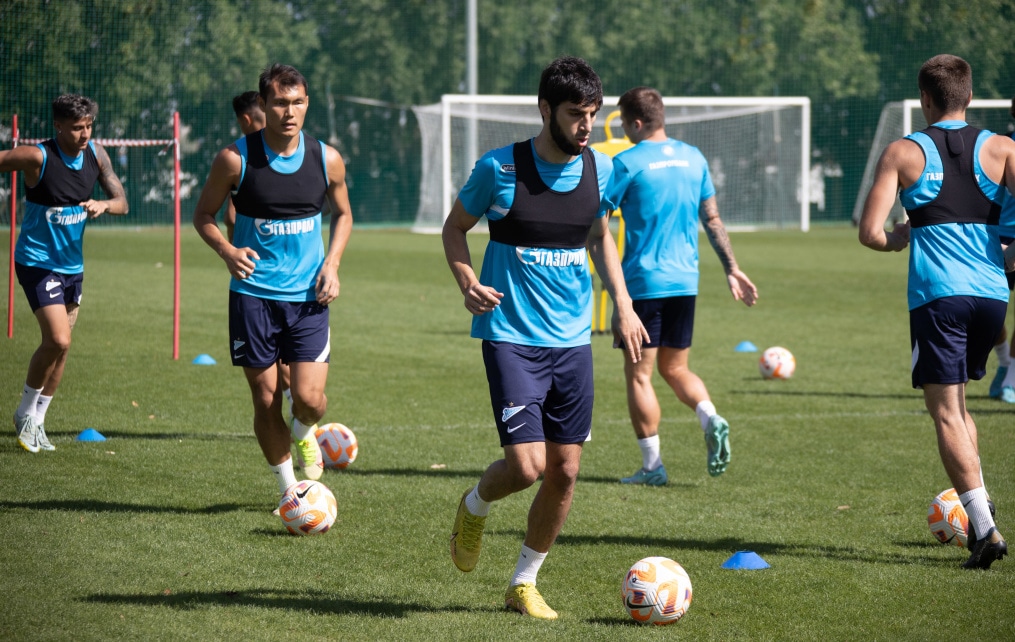 «Газпром» — тренировочные сборы в Дубае, 13 февраля: утренняя тренировка