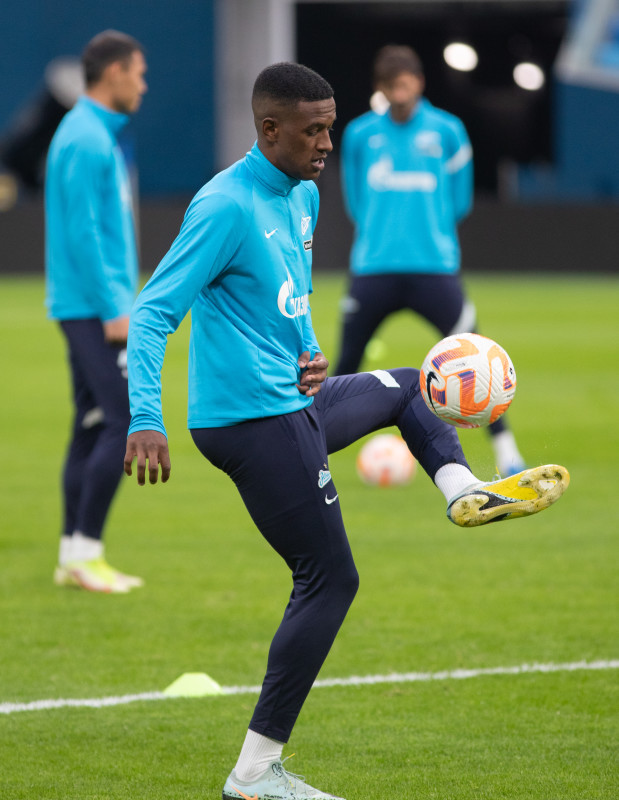 Первая тренировка Роберта Ренана в «Зените»