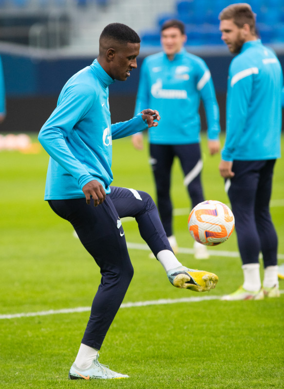 Первая тренировка Роберта Ренана в «Зените»