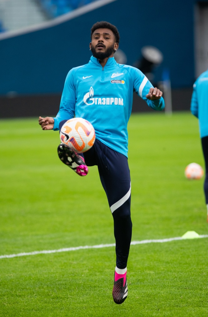 Первая тренировка Роберта Ренана в «Зените»