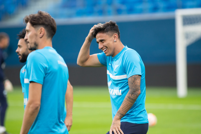 Первая тренировка Роберта Ренана в «Зените»