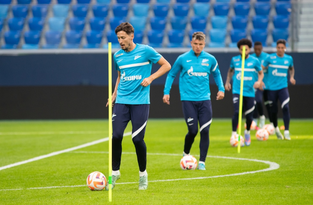 Первая тренировка Роберта Ренана в «Зените»