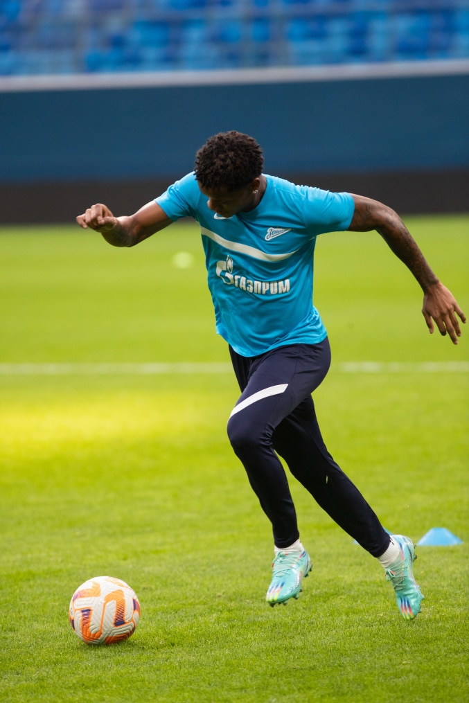 Первая тренировка Роберта Ренана в «Зените»