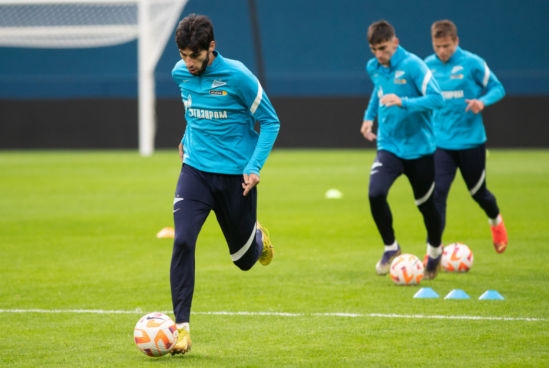 Первая тренировка Роберта Ренана в «Зените»