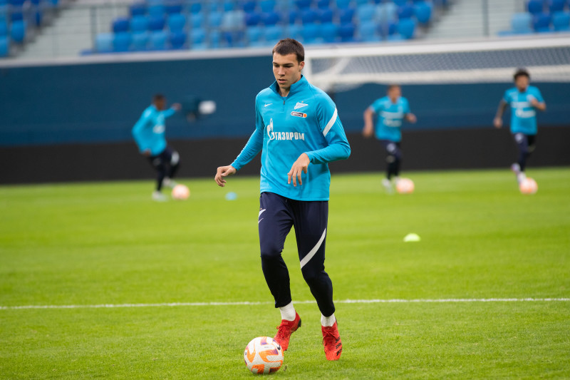 Первая тренировка Роберта Ренана в «Зените»