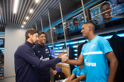 Первая тренировка Роберта Ренана в «Зените»