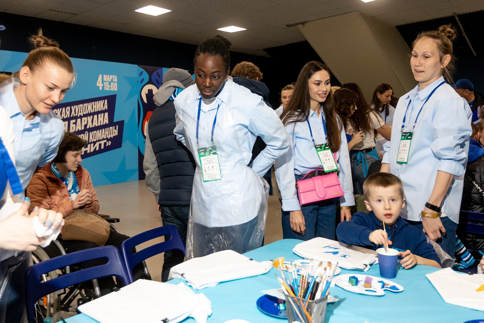 Мастерская художника на Фан-променаде «Праздник весны» перед матчем с «Пари НН»