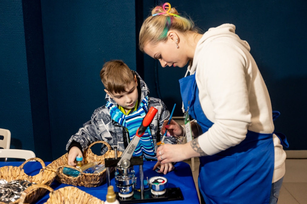Мастерская художника на Фан-променаде «Праздник весны» перед матчем с «Пари НН»