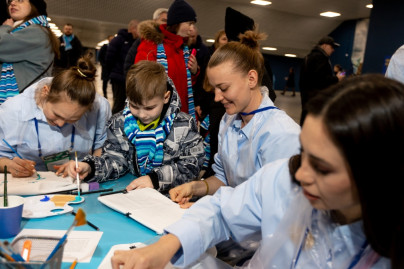 Мастерская художника на Фан-променаде «Праздник весны» перед матчем с «Пари НН»