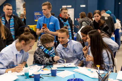 Мастерская художника на Фан-променаде «Праздник весны» перед матчем с «Пари НН»