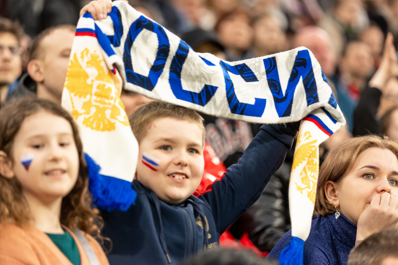 Болельщики на товарищеском матче Россия — Ирак