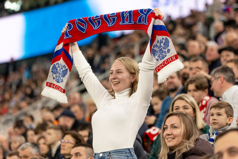 Болельщики на товарищеском матче Россия — Ирак