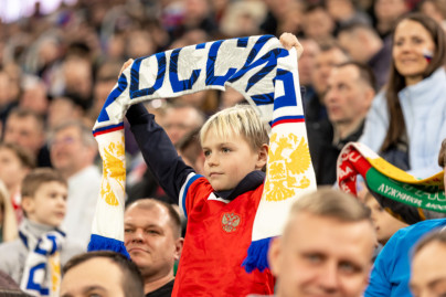 Болельщики на товарищеском матче Россия — Ирак