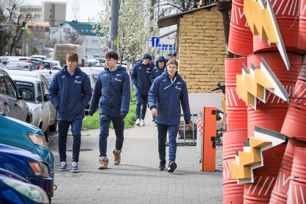 Прогулка молодежной команды «Зенит» перед матчем с «Краснодаром»