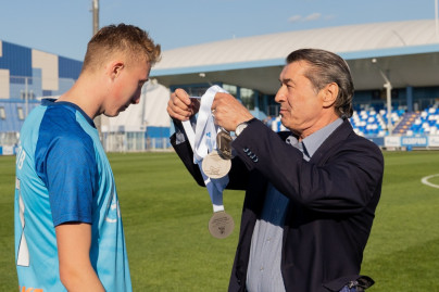 Торжественное вручение серебряных медалей «Зениту»-м