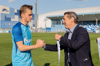 Торжественное вручение серебряных медалей «Зениту»-м