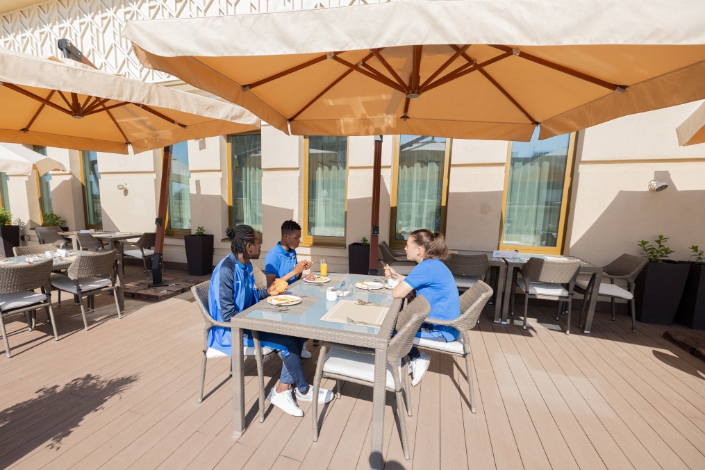 Прогулка  женской команды перед матчем с «Крыльями Советов»