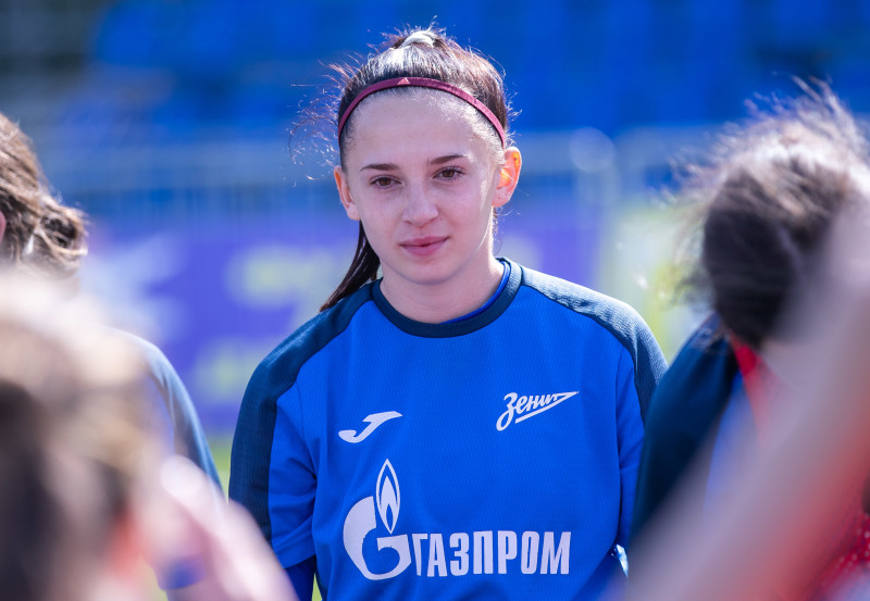 Тренировка женской молодежной команды перед матчем с «Мастер Сатурном»