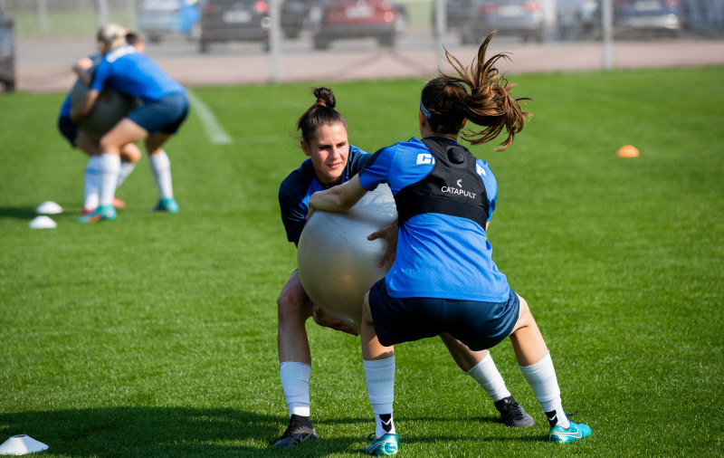 Тренировка женской команды «Зенит» перед матчем за Суперкубок с ЦСКА