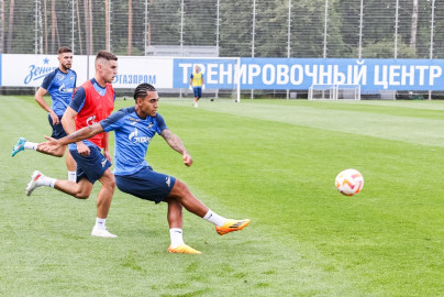 Летние «Газпром» — тренировочные сборы: 26 июня, утренняя тренировка
