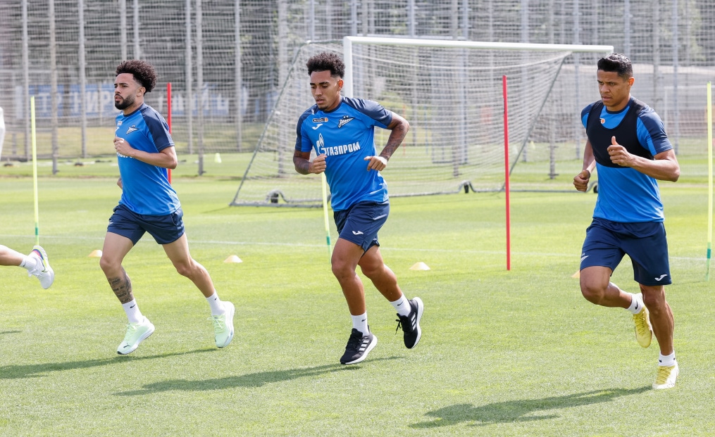 Летние «Газпром» — тренировочные сборы: 27 июня, утренняя тренировка