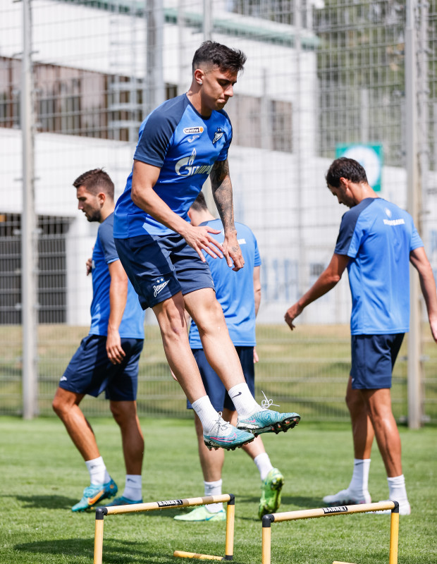 Летние «Газпром» — тренировочные сборы: 27 июня, утренняя тренировка