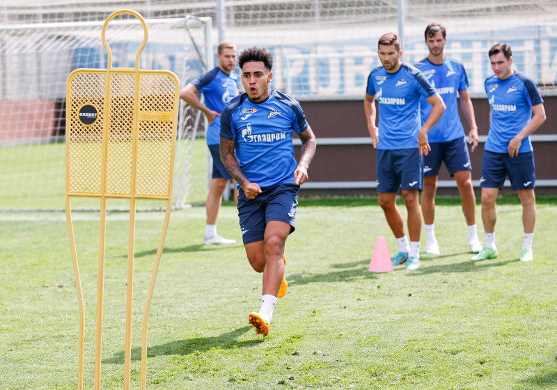 Летние «Газпром» — тренировочные сборы: 27 июня, утренняя тренировка