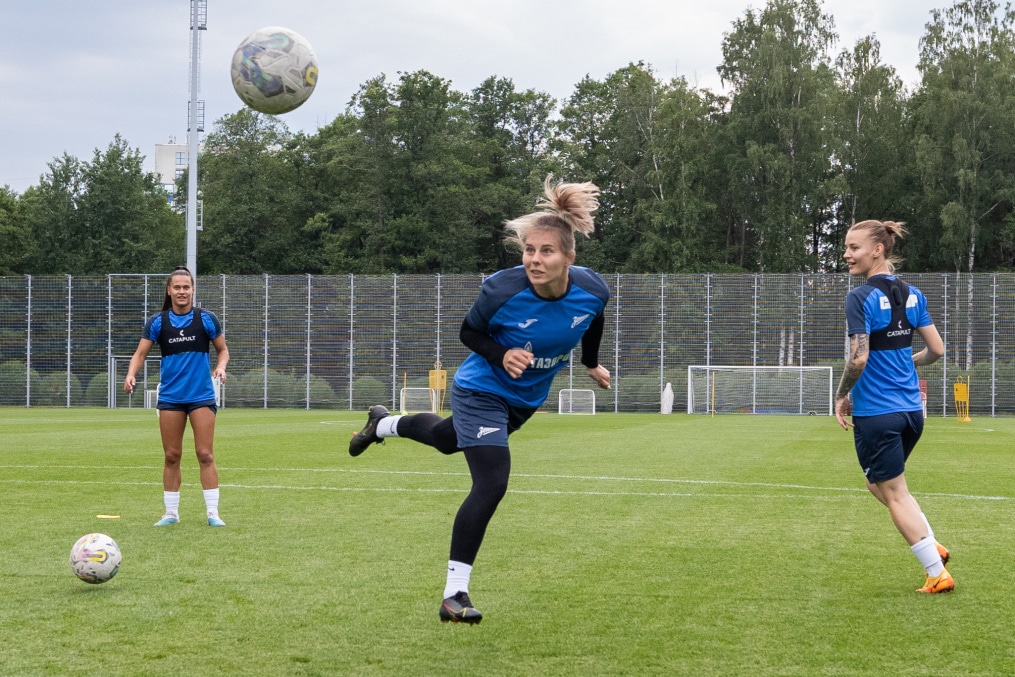 Тренировка женской команды «Зенит»
