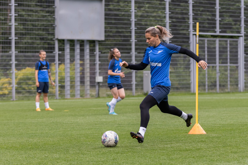 Тренировка женской команды «Зенит»