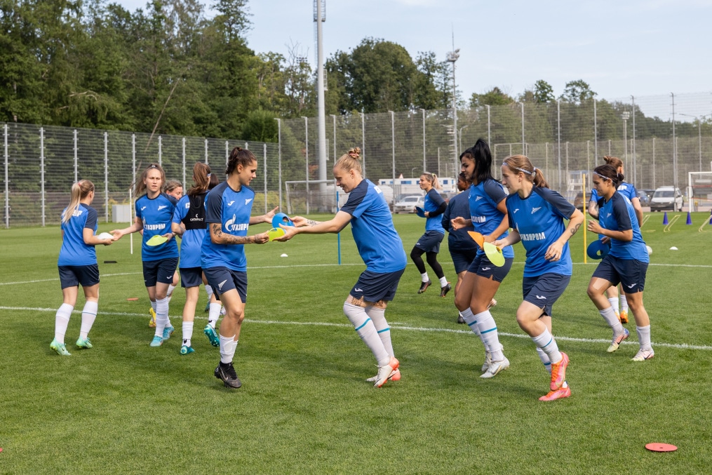 Тренировка женской команды «Зенит»