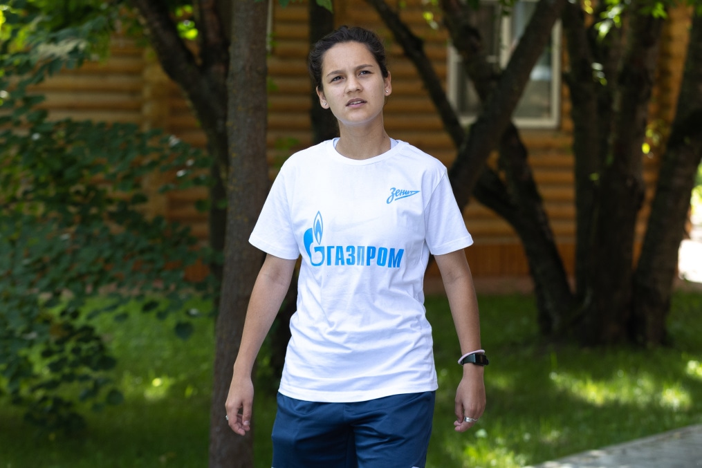 Прогулка женской команды перед матчем «Рязань-ВДВ» — «Зенит»