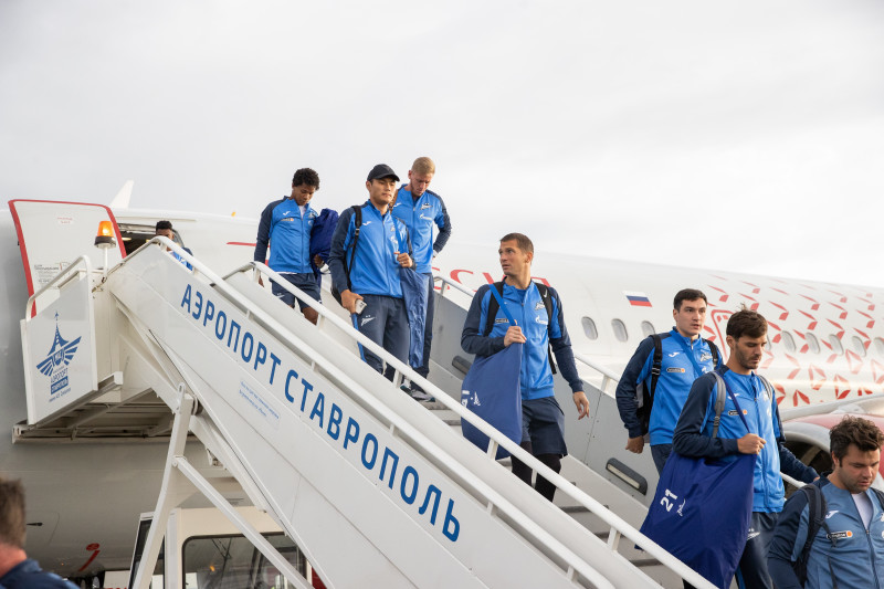 Прибытие команды «Зенит» в Ставрополь и отъезд в Ростов-на-Дону на матч с «Ростовом»