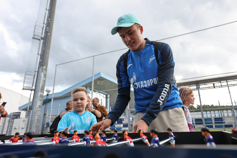 «Фан-променад» перед матчем  Суперлиги 2023, «Зенит» — «Чертаново»