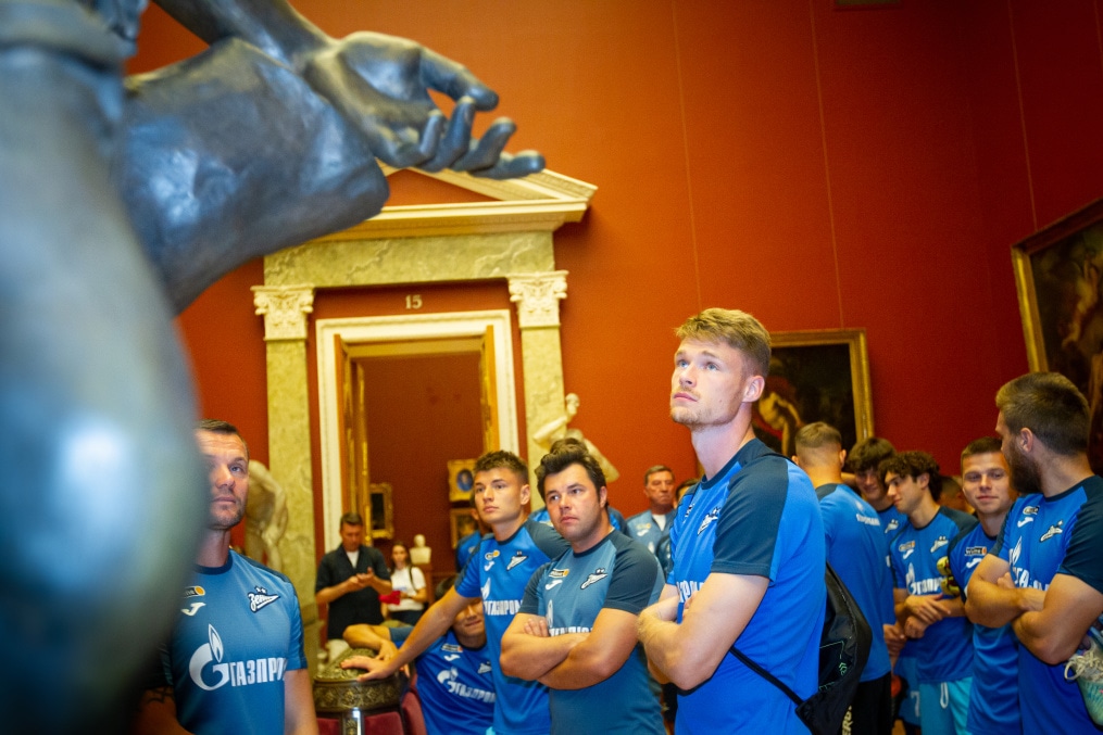 Экскурсия по залам Русского музея для игроков основного состава ФК «Зенит»