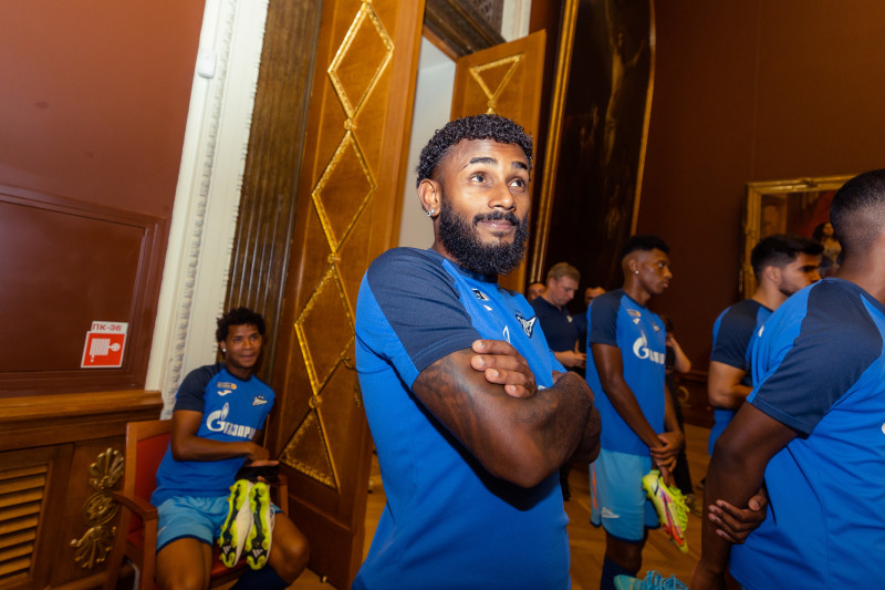 Экскурсия по залам Русского музея для игроков основного состава ФК «Зенит»