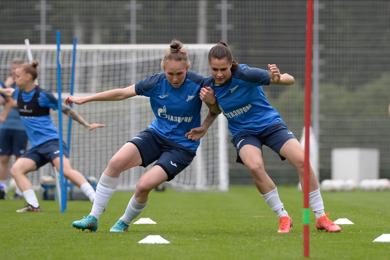 Тренировка женской команды «Зенит» перед матчем 1/4 финала Кубка России с «Енисеем»