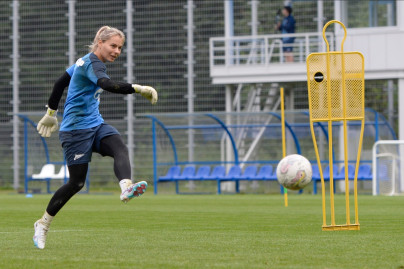 Тренировка женской команды «Зенит» перед матчем 1/4 финала Кубка России с «Енисеем»