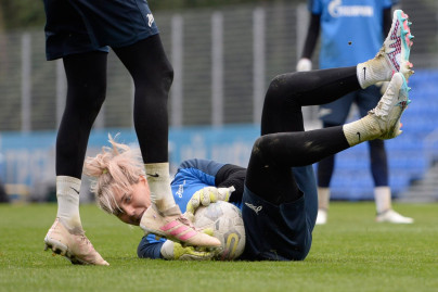 Тренировка женской команды «Зенит» перед матчем 1/4 финала Кубка России с «Енисеем»