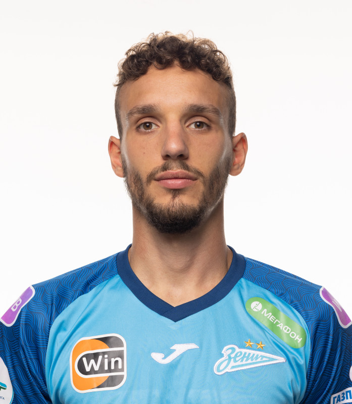 Индивидуальная фотосессия игроков основного состава в форме Joma сезона 2023/24