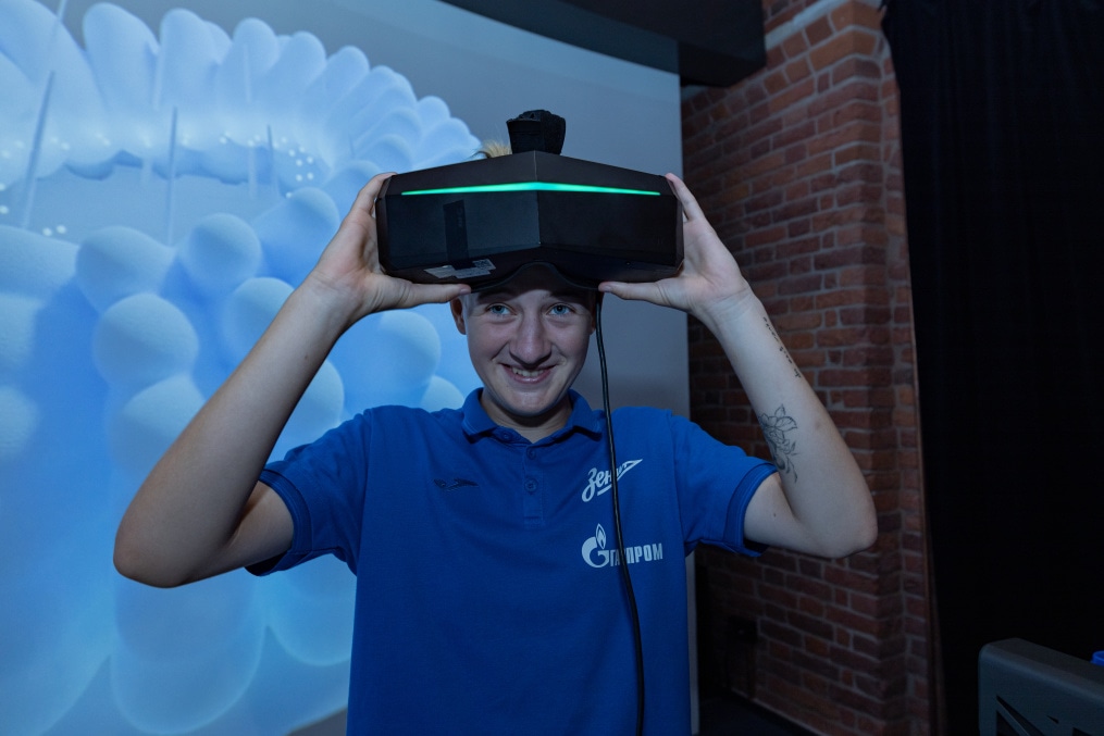 Экскурсия женской молодежной команды «Зенит» в галерею «Цифергауз»