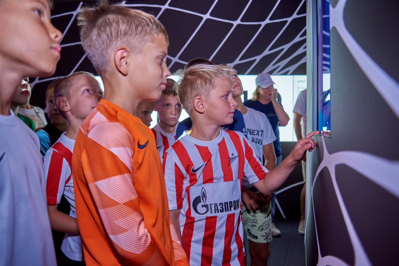 Экскурсия «Зенита»-2015 в в галерею «Цифергауз»