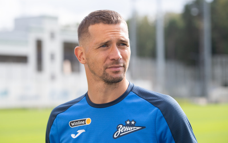 Михаил Кержаков на пресс-брифинге перед матчем с ЦСКА